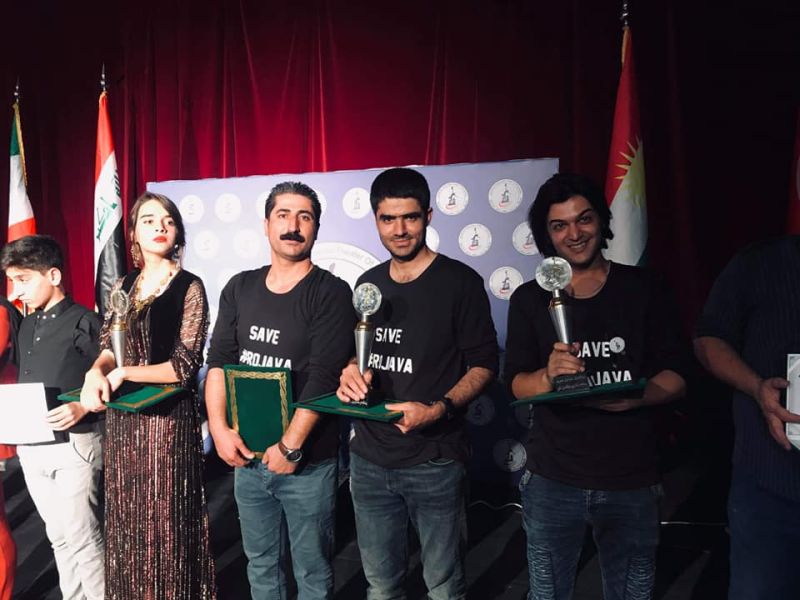 پەڕگە:83890749 .jpg